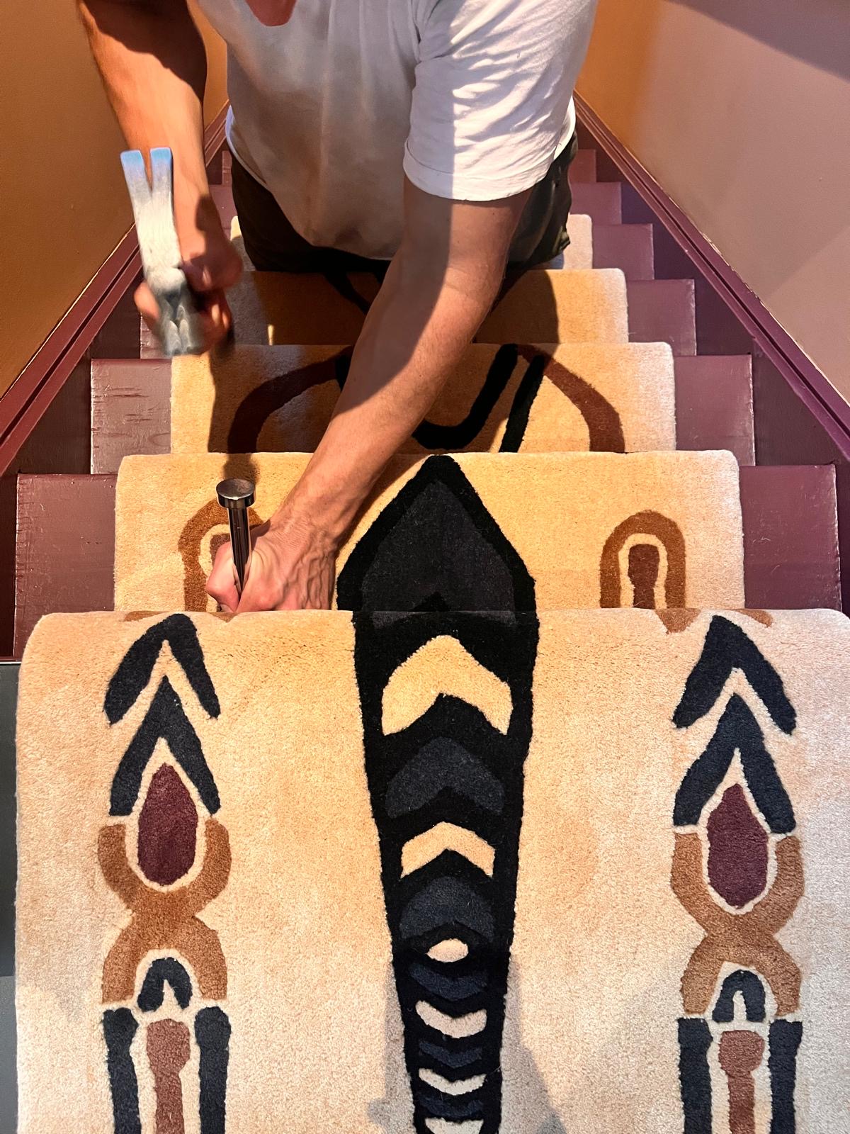 Handtufted wool female guardian runner, 60x650cm