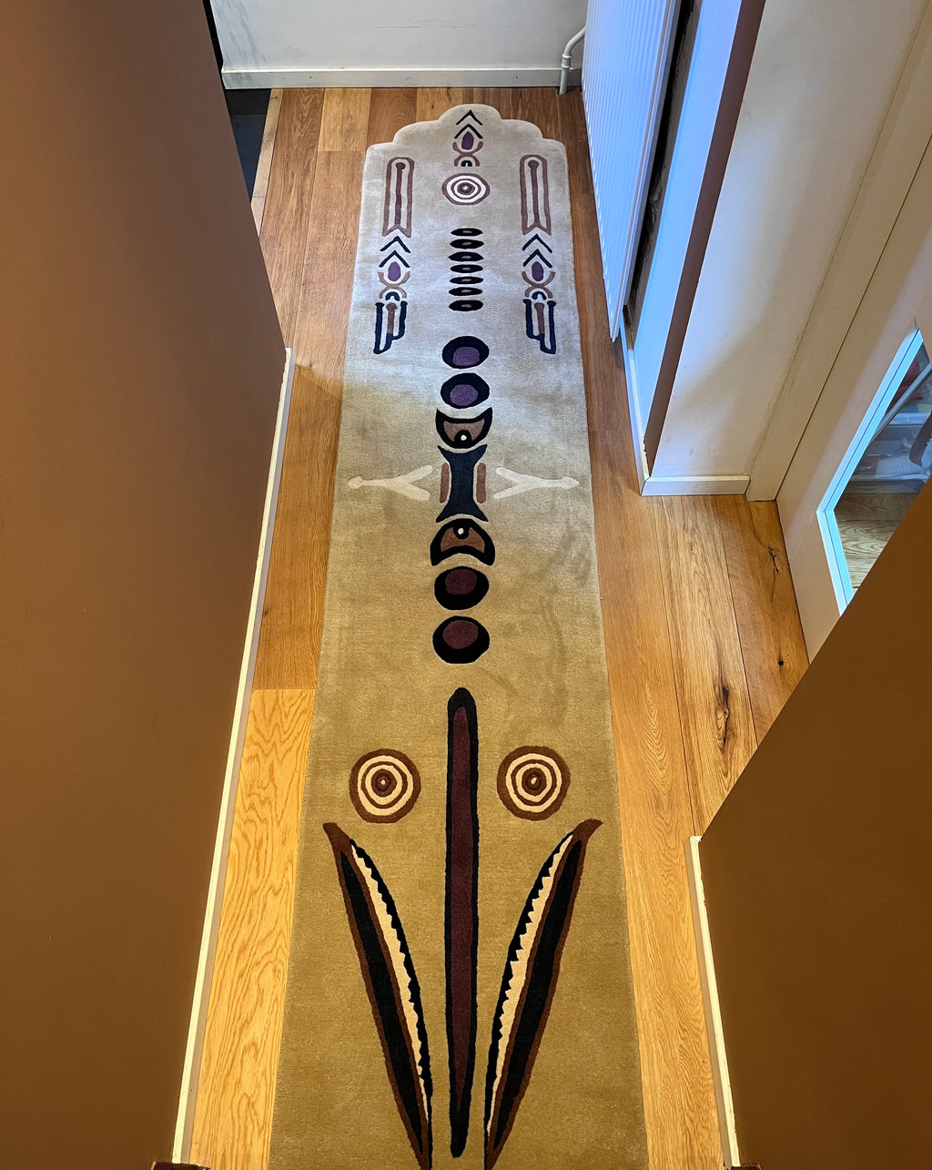 Handtufted wool totem runner 60x300cm