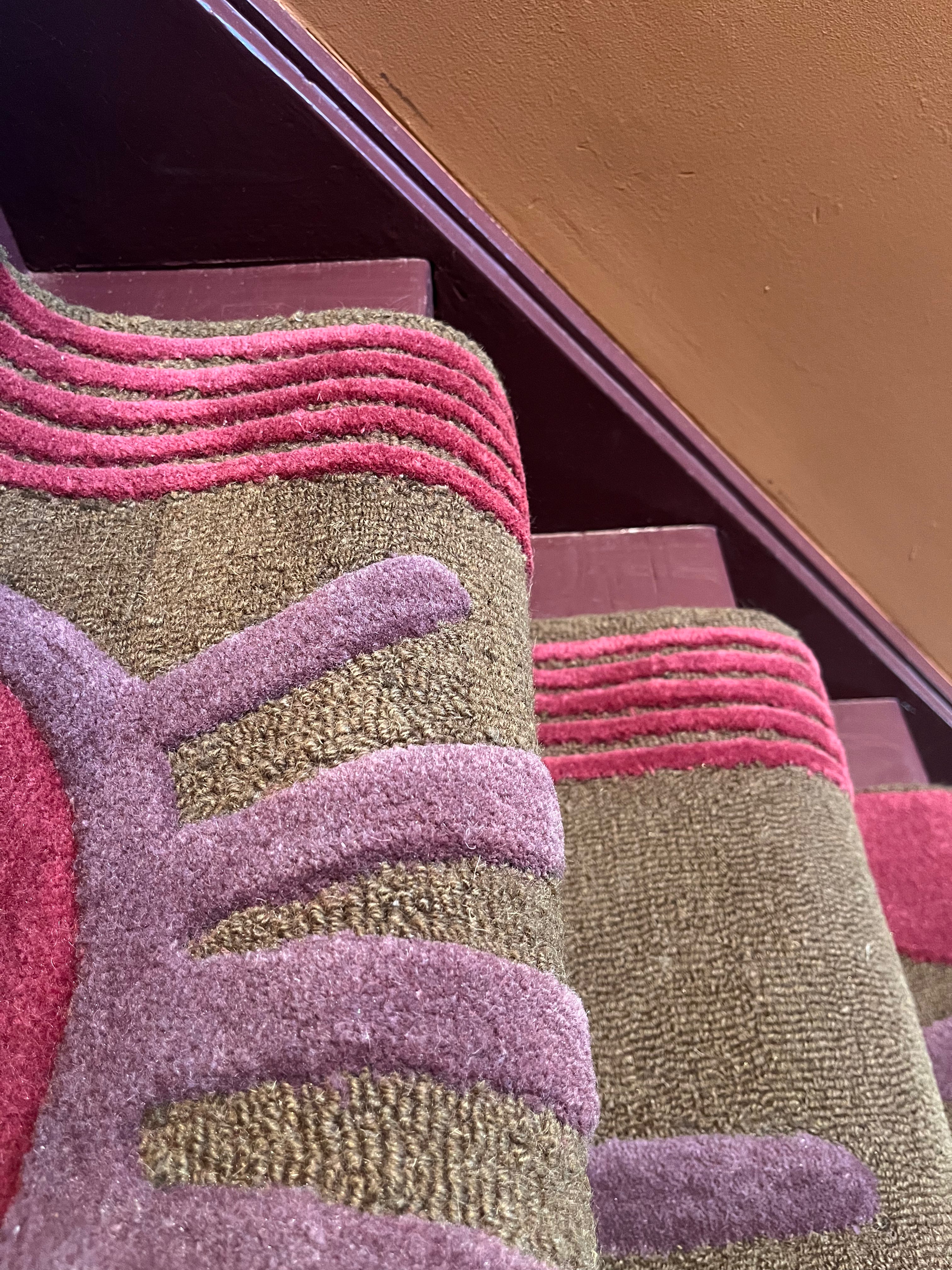 Olive green handtufted stairrunner 60x700cm